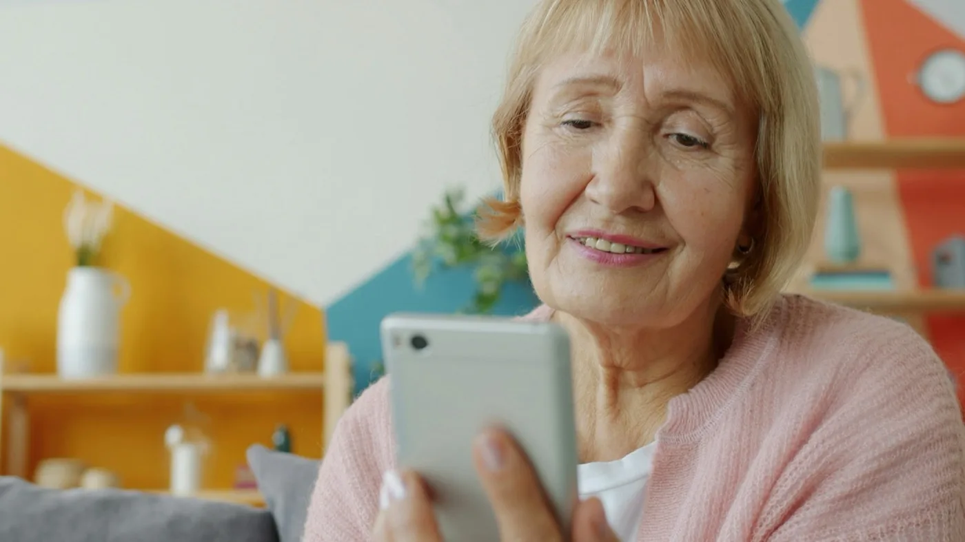 Are You Dead? App: A Simple Safety Check-In for People Living Alone in Retirement