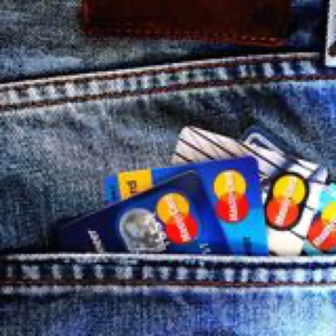 5 TIPS TO ESCAPE THE BURDEN OF CREDIT CARD DEBT